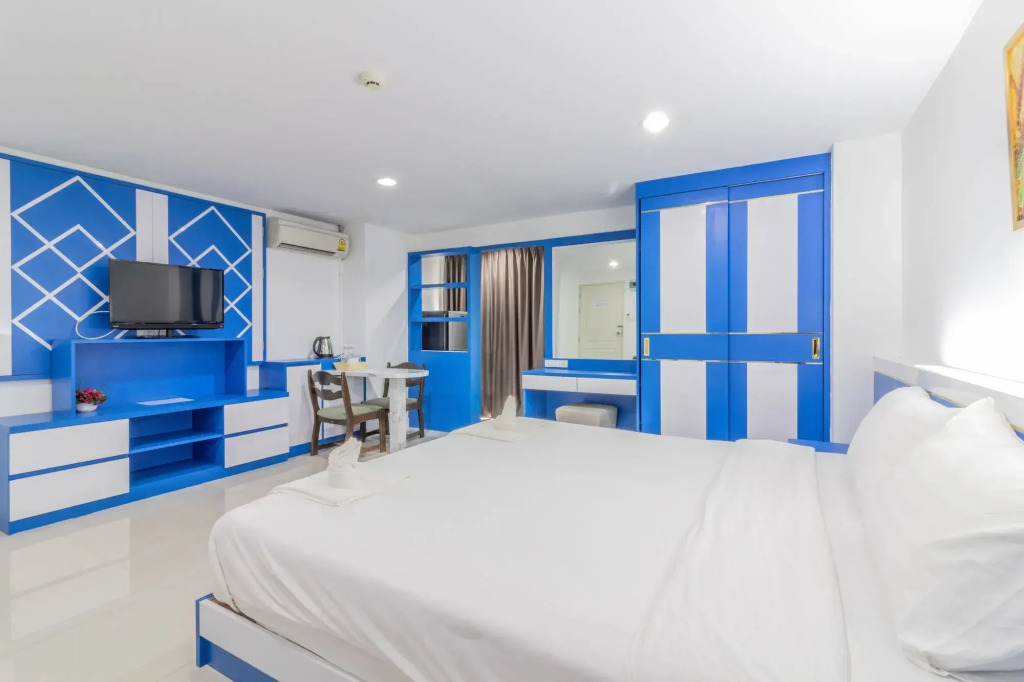 Townhouse Siam Privi Hotel