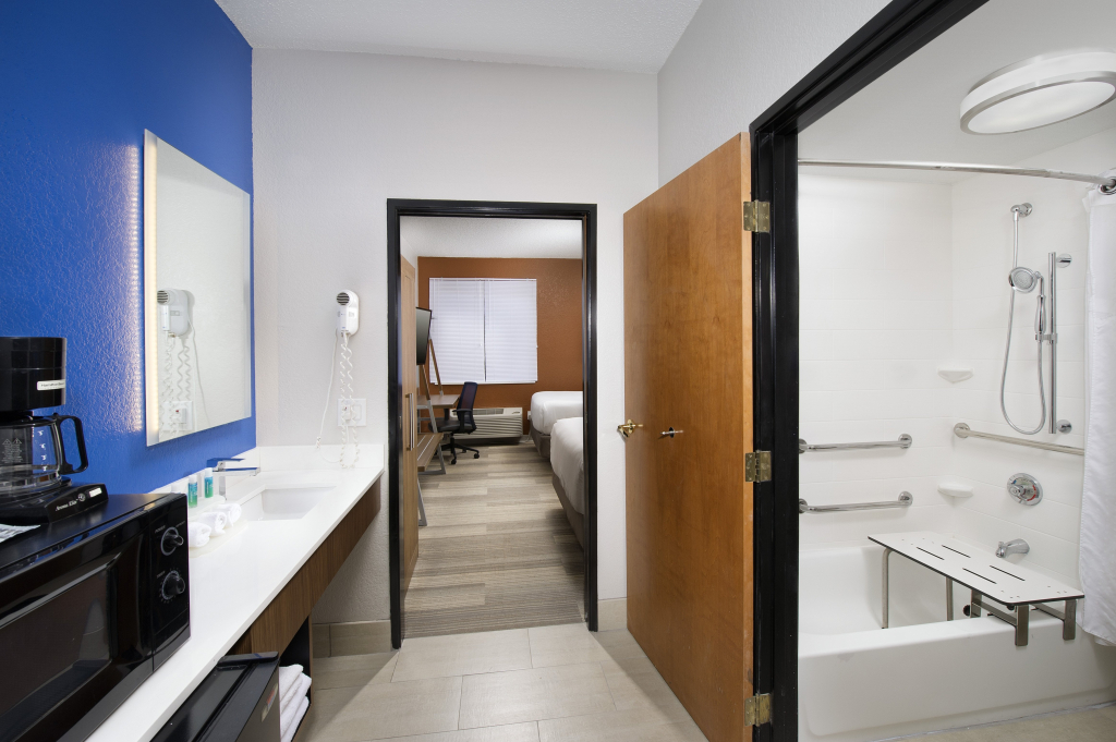 Holiday Inn Express & Suites San Antonio - Downtown Market Area by IHG