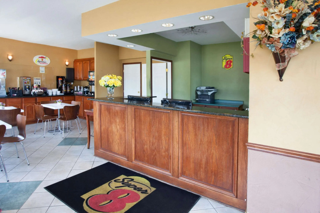 Super 8 by Wyndham Chicago/Rosemont/OHare/SE