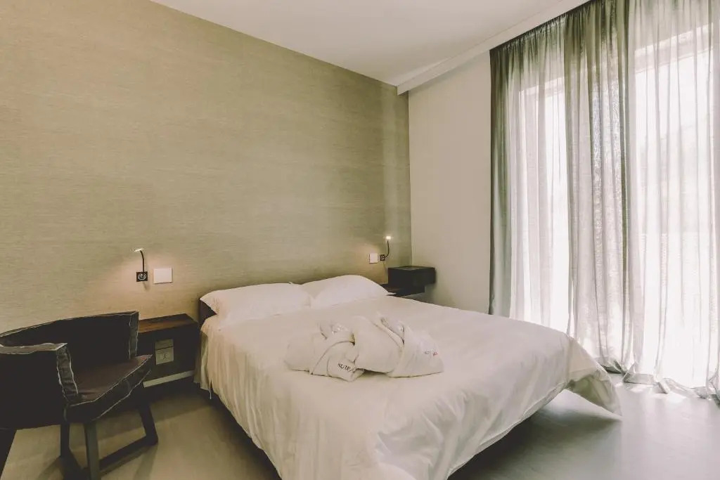 Suite 10 Home Design & Spa