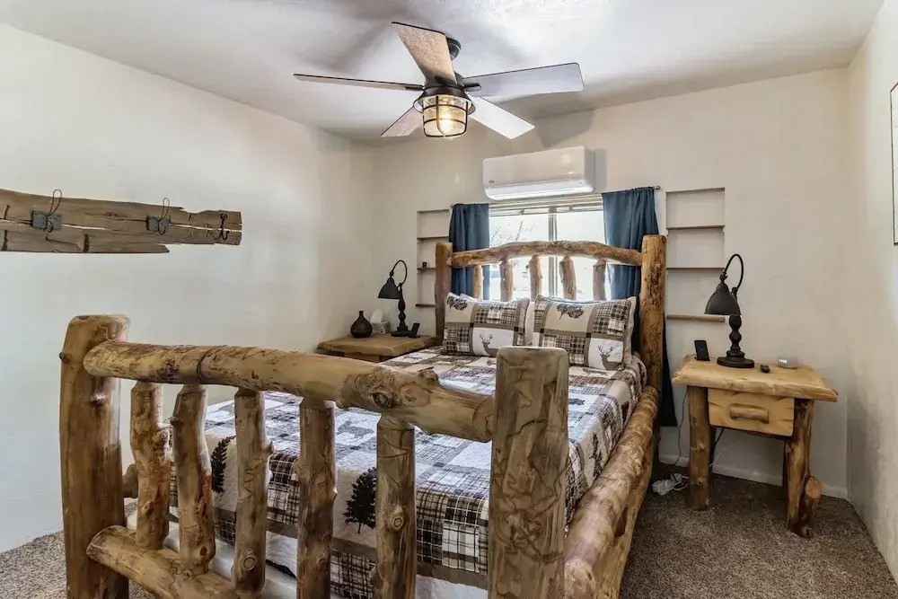 Prince Pine 3 Bedroom Cabin by Redawning