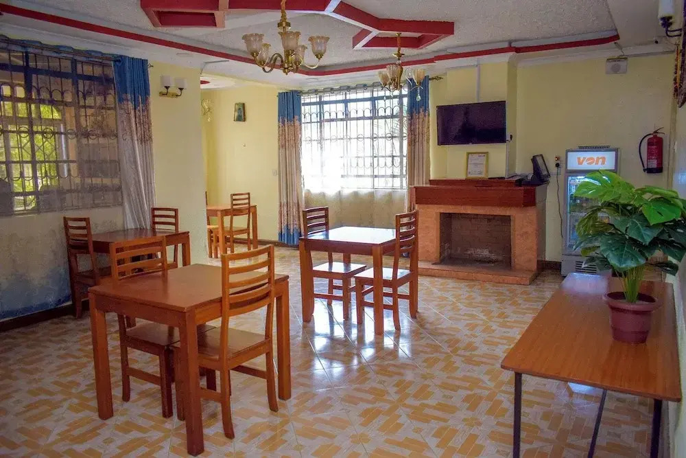 Leafy Park Villa