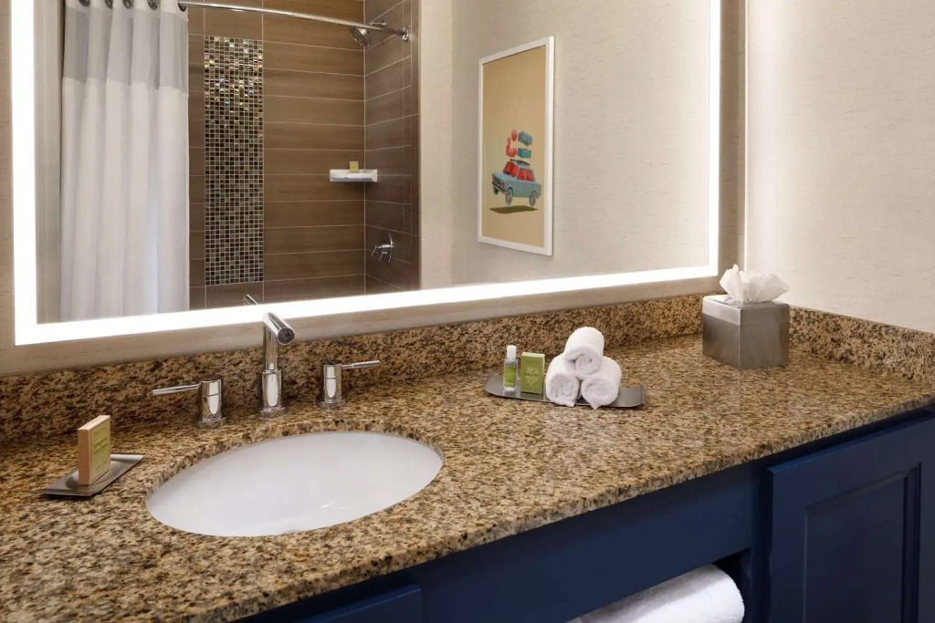 DoubleTree Suites by Hilton Orlando at Disney Springs