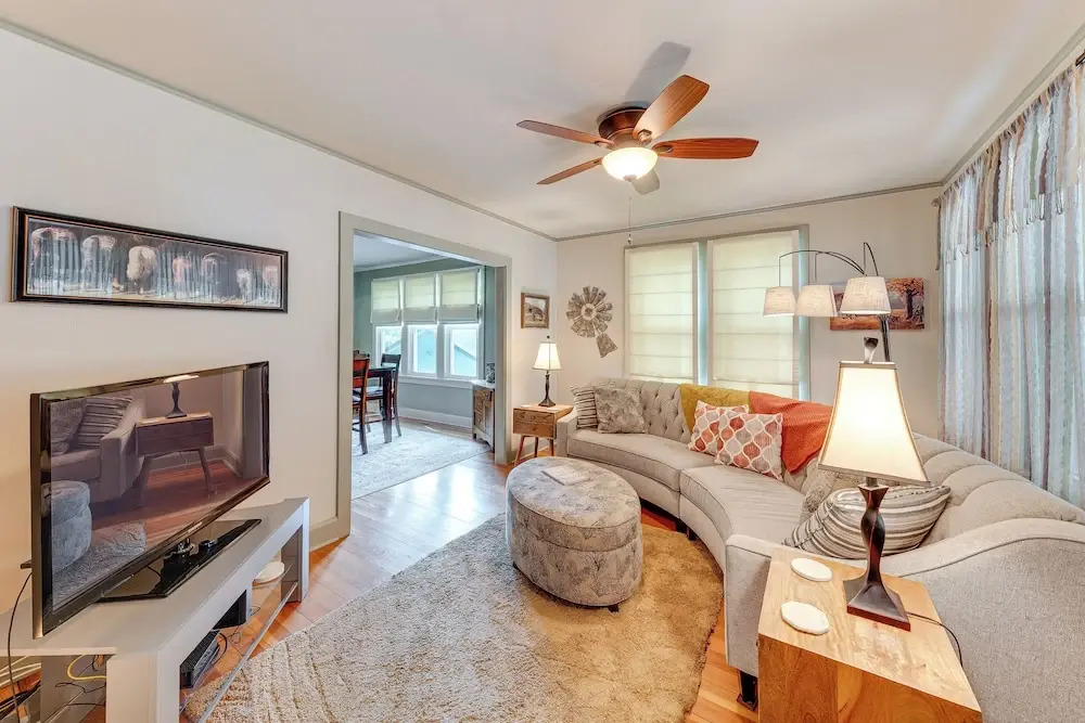 Lake Geneva Family Gem w/ Fenced Dog Run!