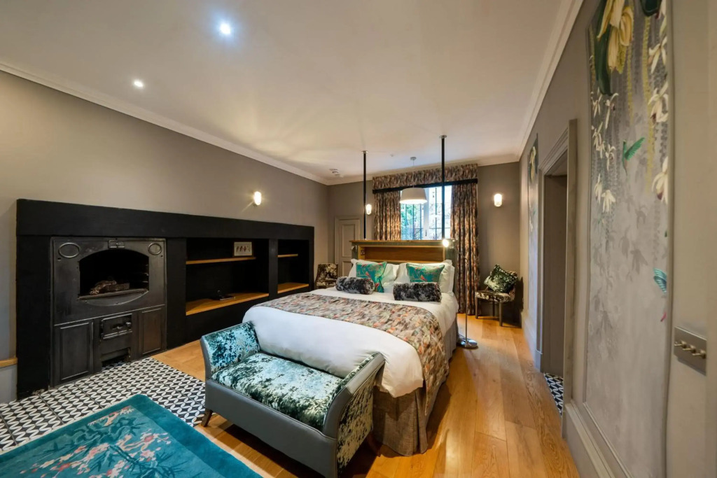 No11 Boutique Hotel & Brasserie