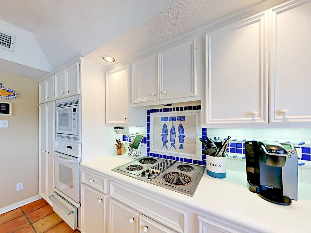 Canal-side Home 4 Bedrooms 4 Bathrooms Home