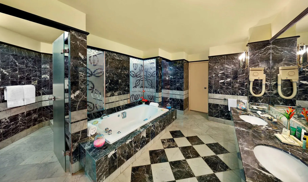 Hilton Yaounde
