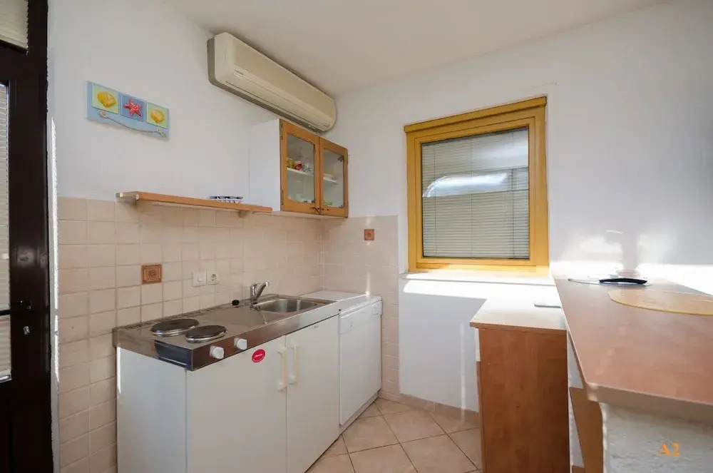 Apartments and Rooms Jaka
