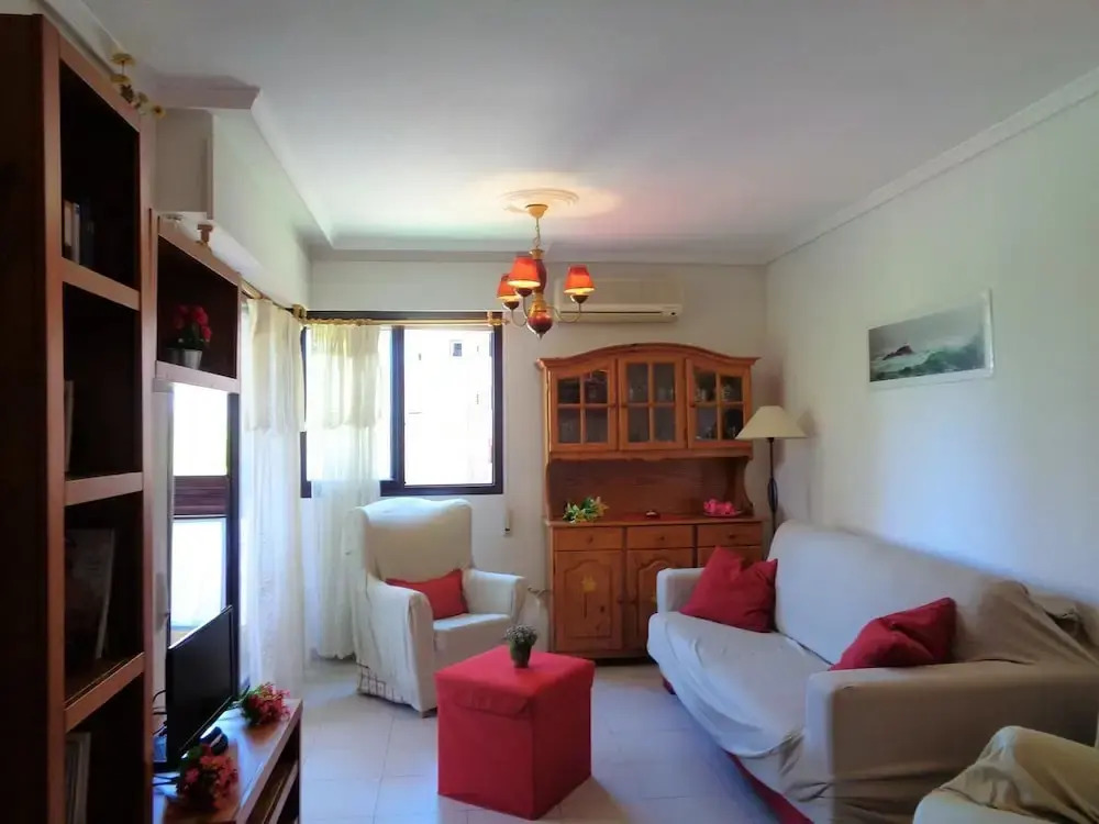Friendly Flat