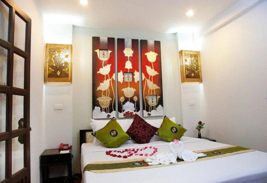 TJR Boutique Hotel