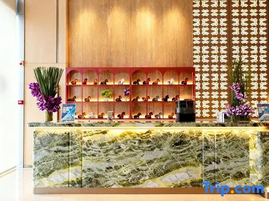 Hotel Five