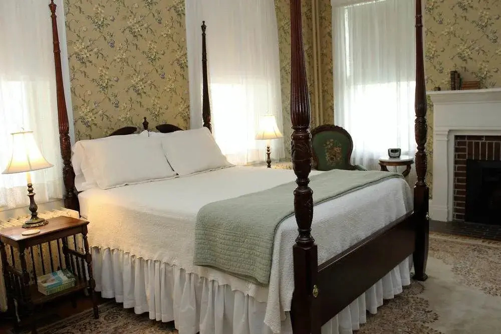 Cambridge House Bed & Breakfast