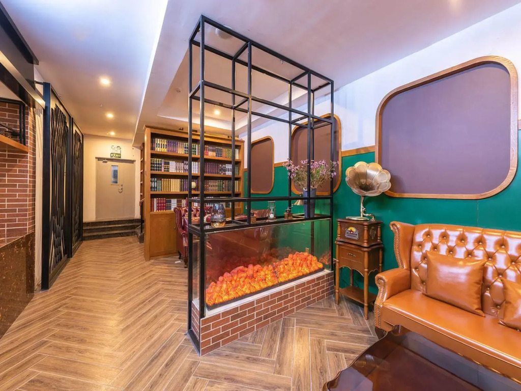 Junhe Yue Hotel (Beijing, Subway Station at Gu Lou Street, Deshengmen Gate)
