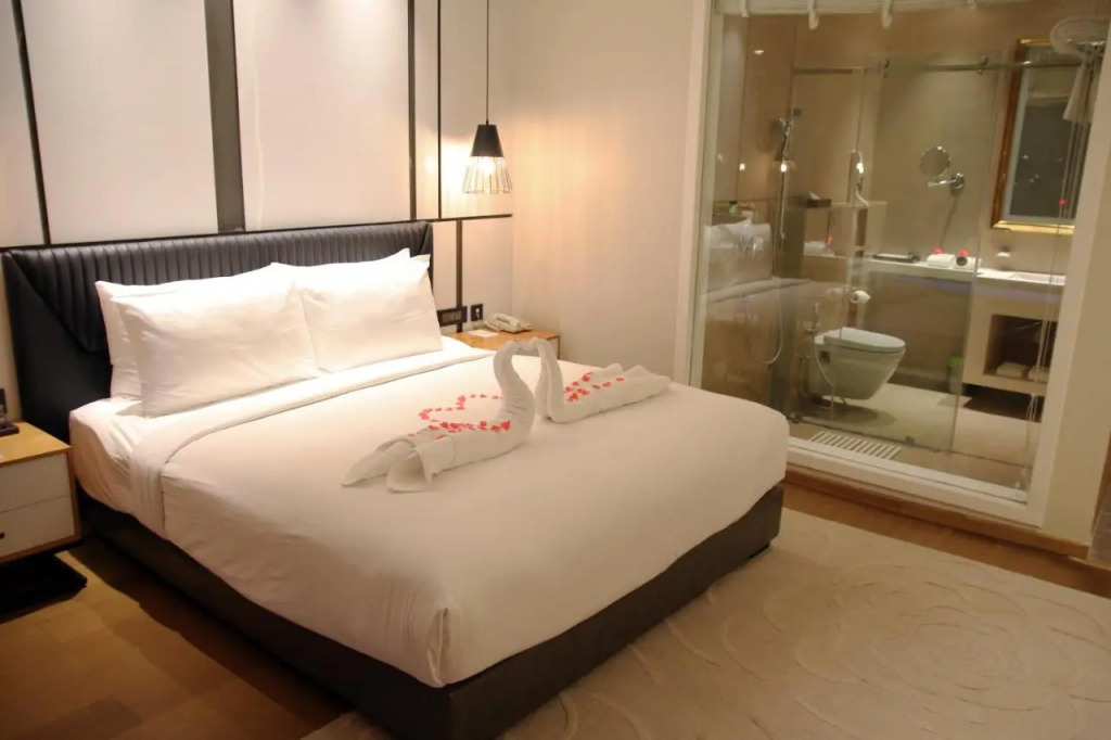 Udman Greater Noida By Ferns N Petals