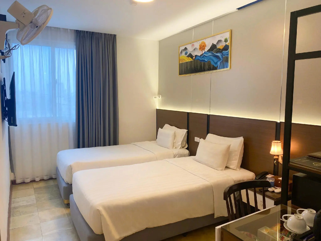 A25 Premium Hotel - 12 Ngô Sỹ Liên