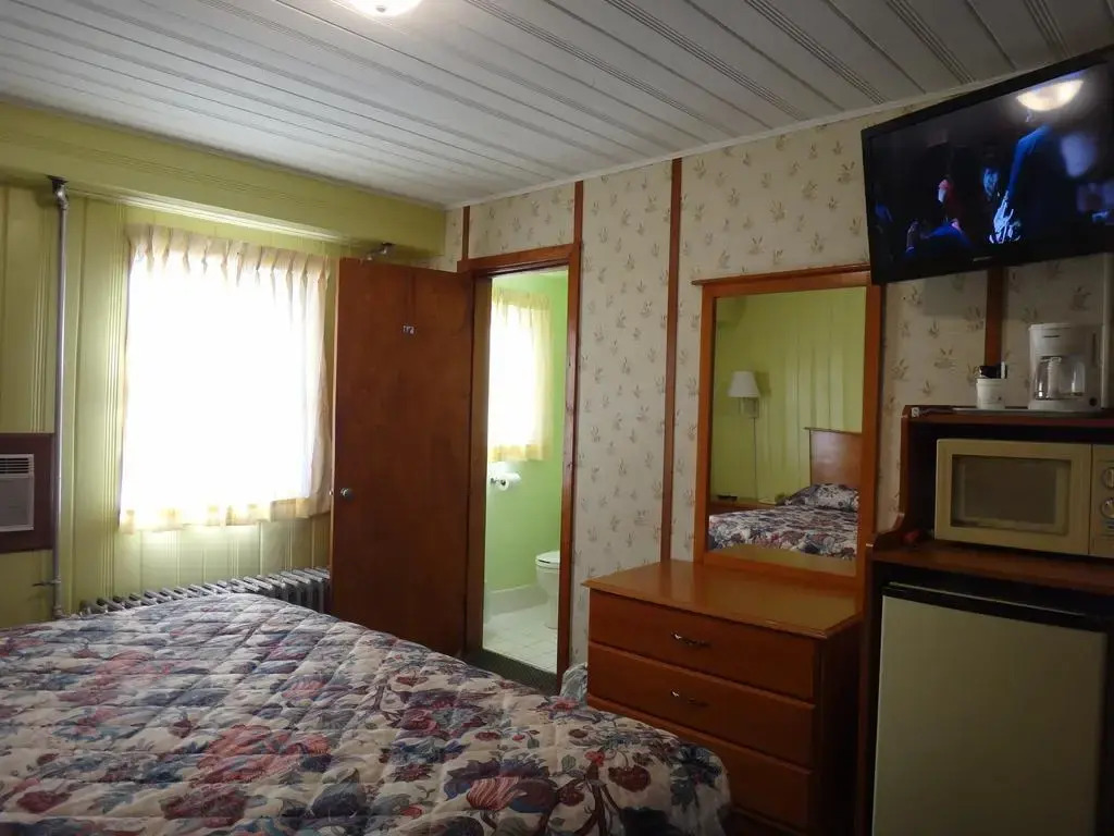 Pine Ridge Motel