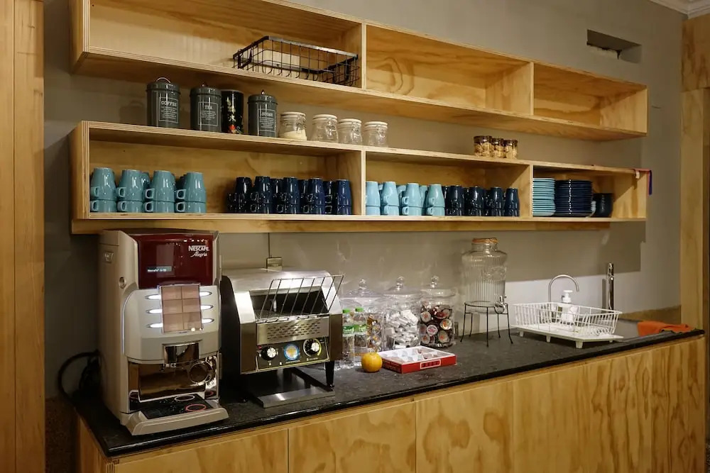 Cao Ji Book Inn Hostel