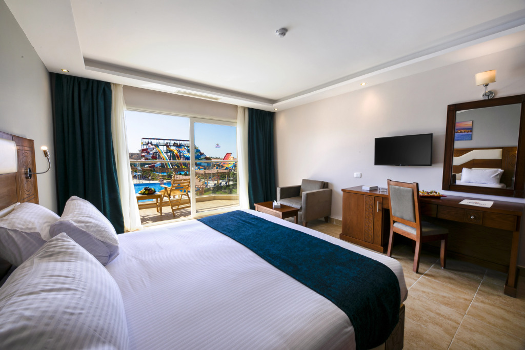 Hawaii Paradise Aqua Park Resort - Families and Couples Only