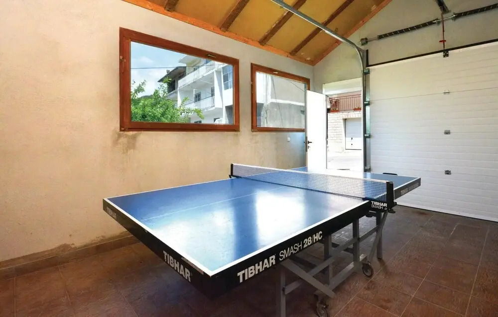 Amazing Home in Srinjine With Wifi and 3 Bedrooms