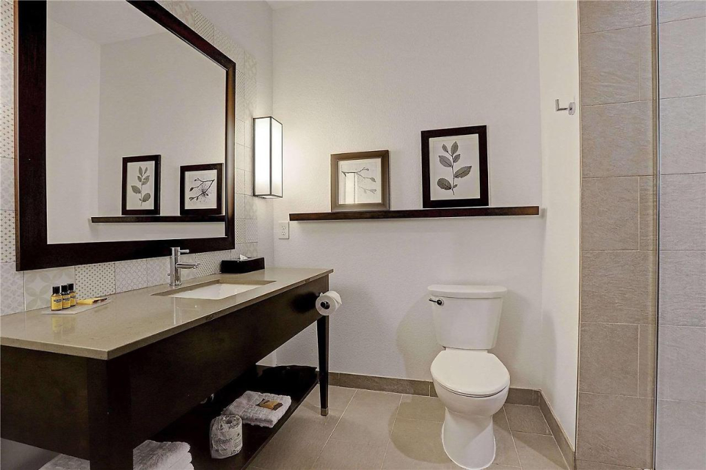 Garner Hotel Houston - Westheimer by IHG