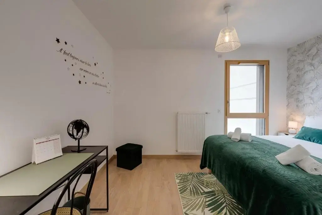 L'Art de Ville - 2 bedroom near the city center terrace and garage