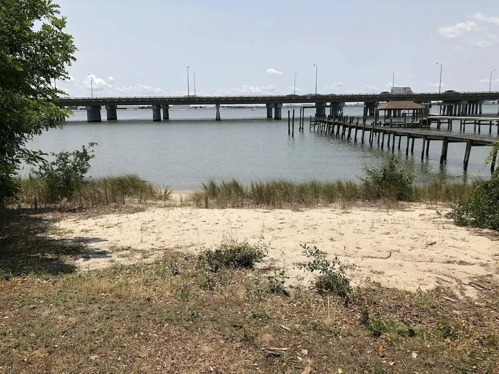Harbor Delight On The Bay - Private Sandy Beach! 4 Bedroom Home by RedAwning