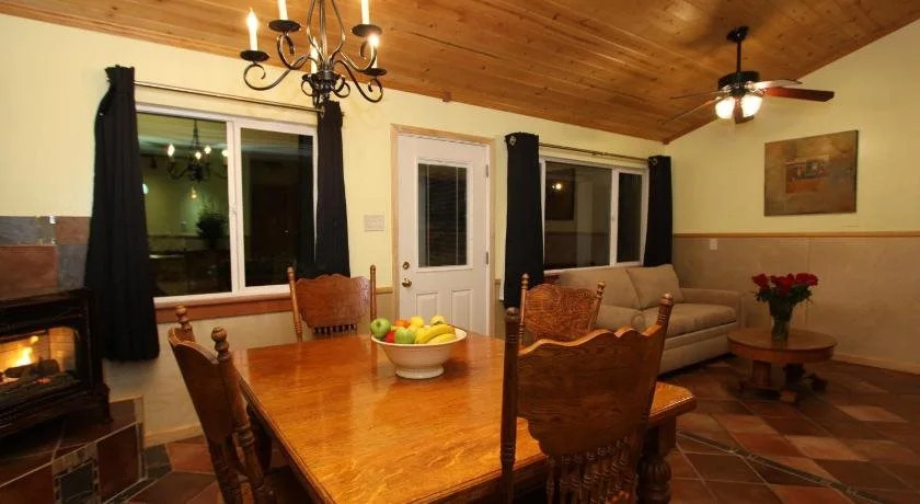 The Woods Hotel - Gay LGBTQ Cabins