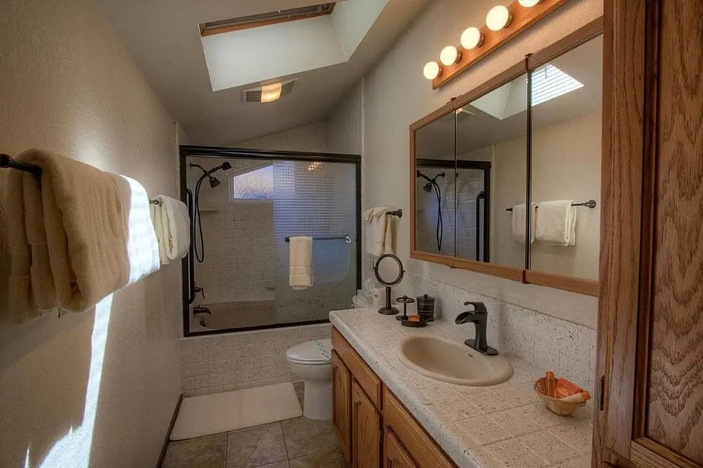 Tahoe Acres by Lake Tahoe Accommodations