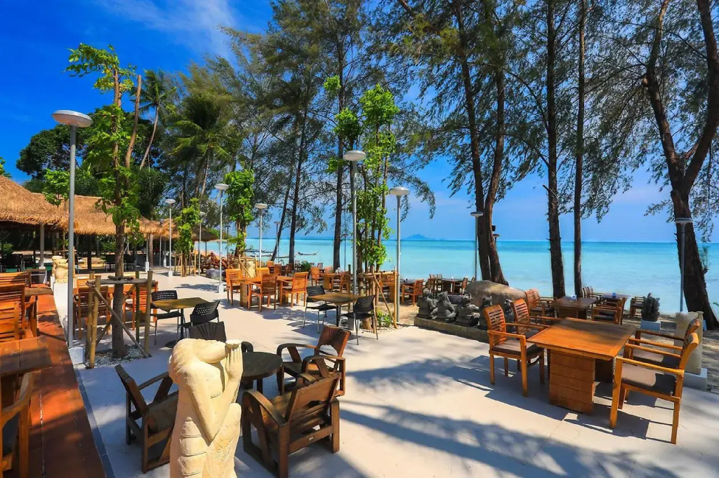 Villa Cha-Cha Krabi Beachfront Resort