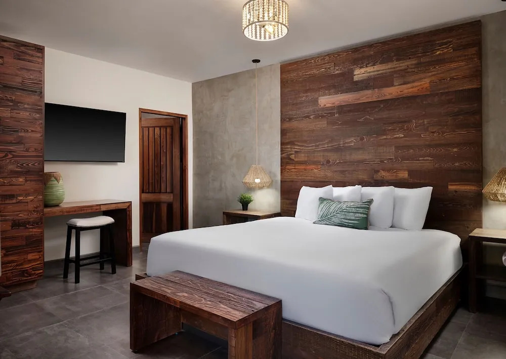 Surya Hotel