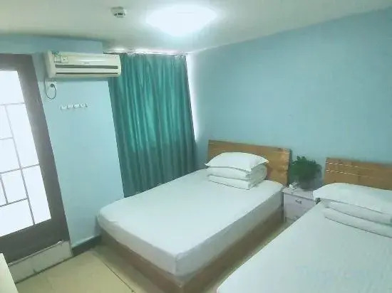 Changjiang Express Hotel