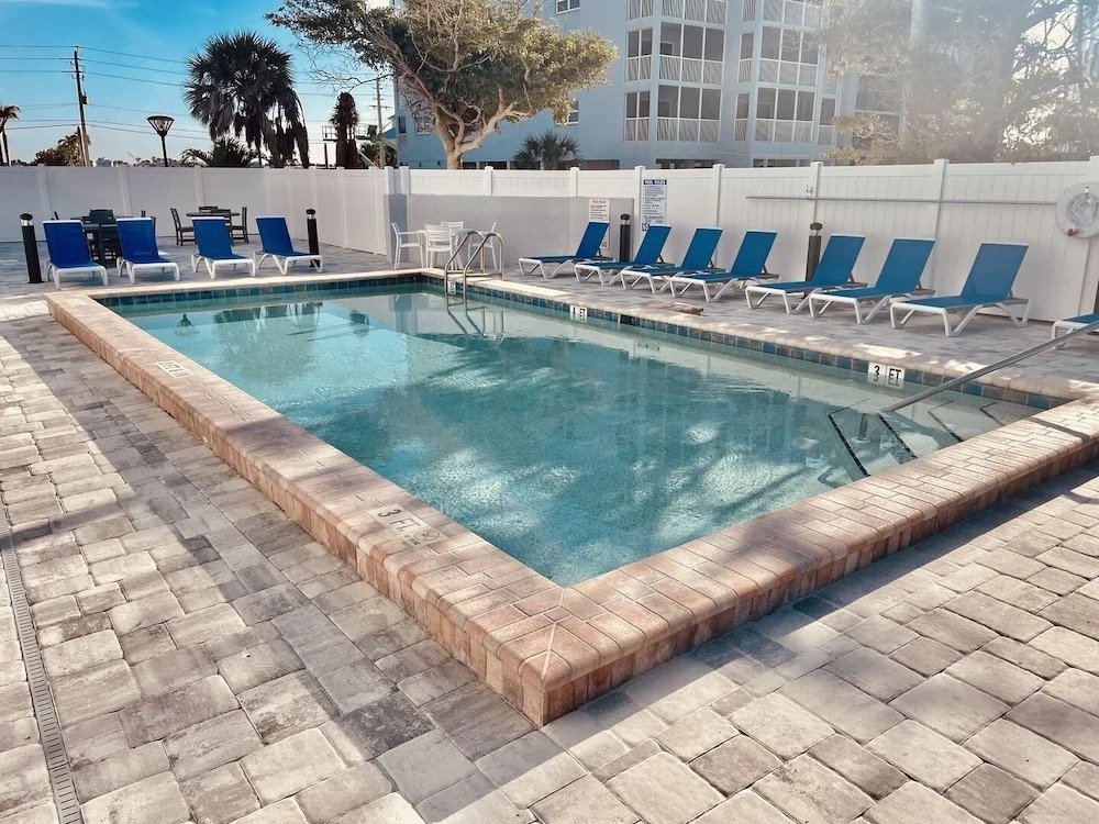 Beach Villas # 304 - Bogo24 2 Bedroom Condo by RedAwning