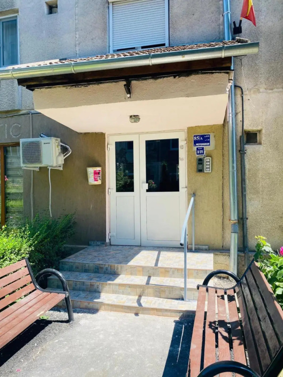 Class Apartments