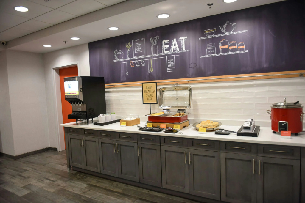 Hampton Inn & Suites Lenoir, NC