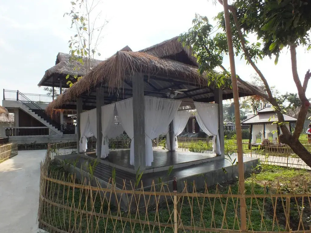 Ban Phraya Lanna Rimnam