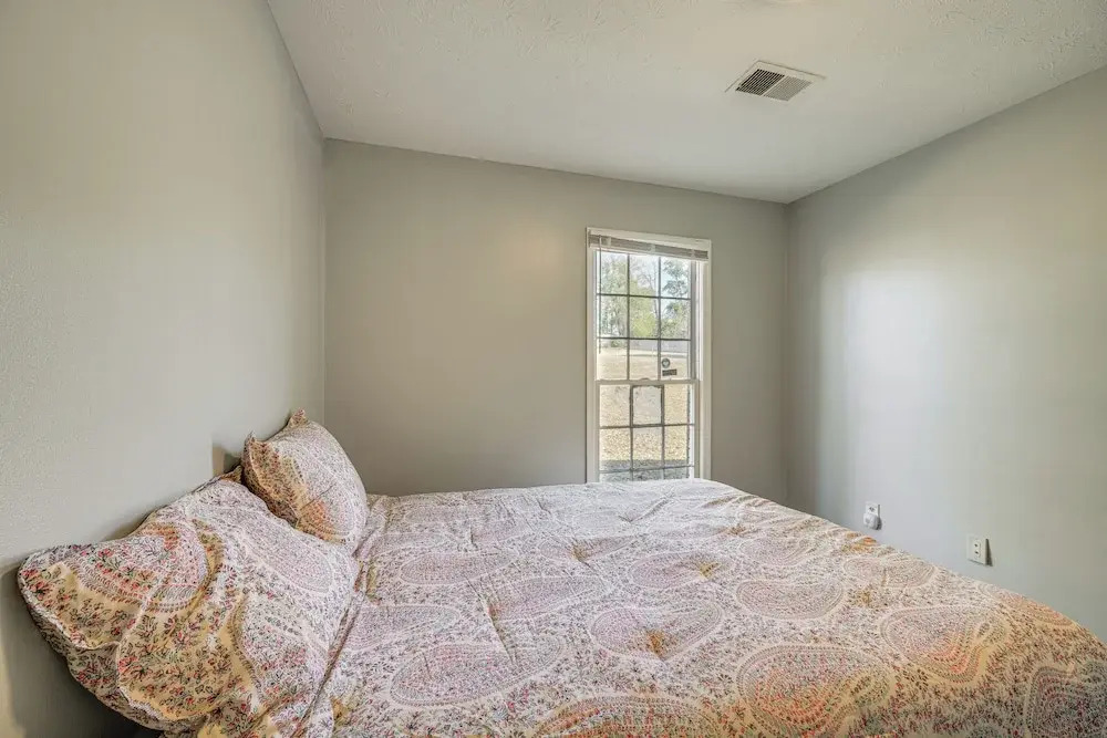 5 Mi to Fort Moore: Quiet Columbus Home w/ Yard
