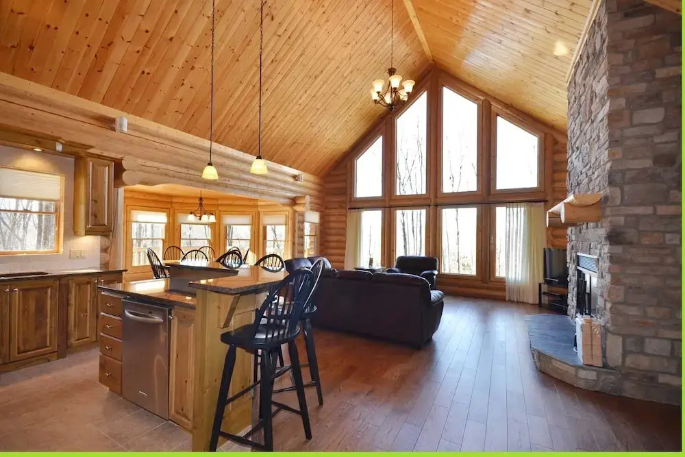 Chalet Deer Lodge