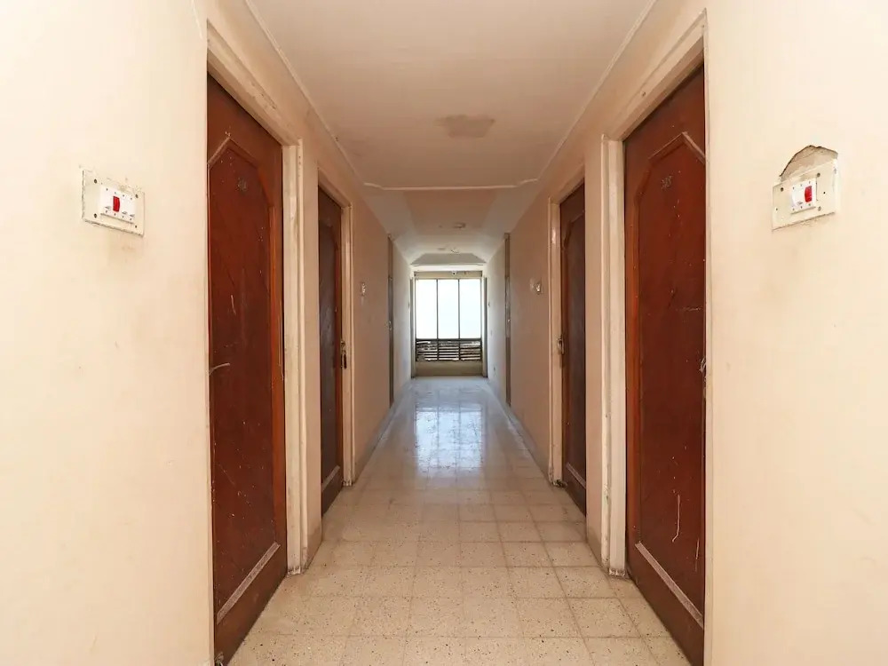 SPOT ON 37002 Hotel Natraj