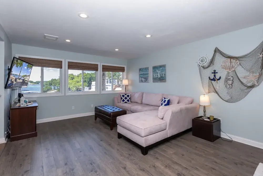 Pet-friendly Condo at Mm-19 w/ Boat Slip & Lake Views