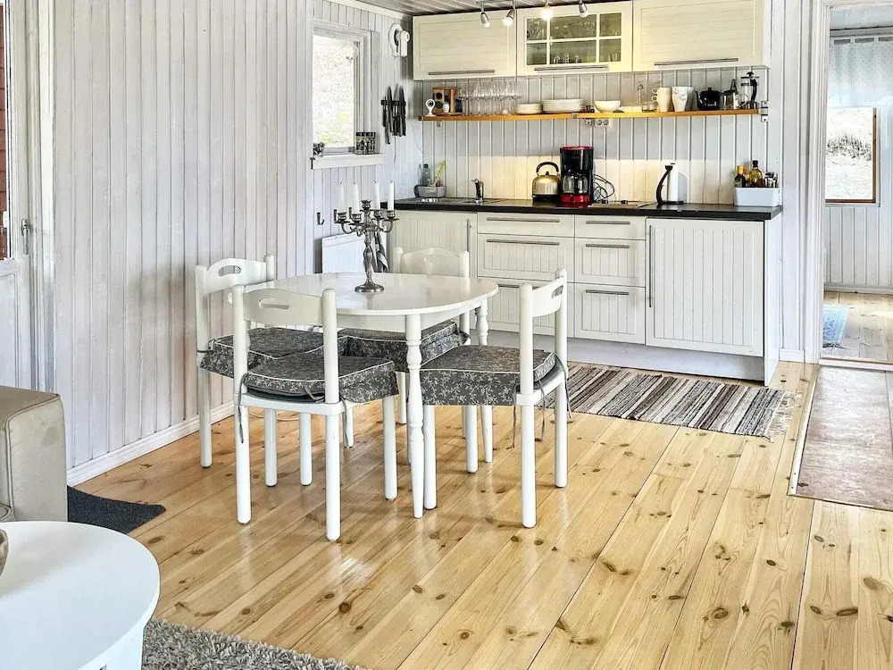 8 person holiday home in FAGERHULT-By Traum