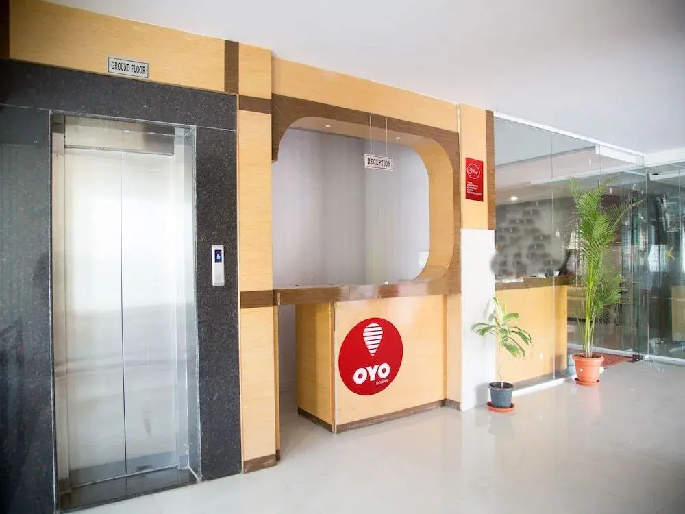 OYO 9248 Hotel Shrinidhi