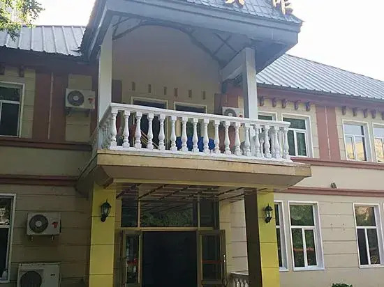 Jingpo Lake Mountain villa hotel