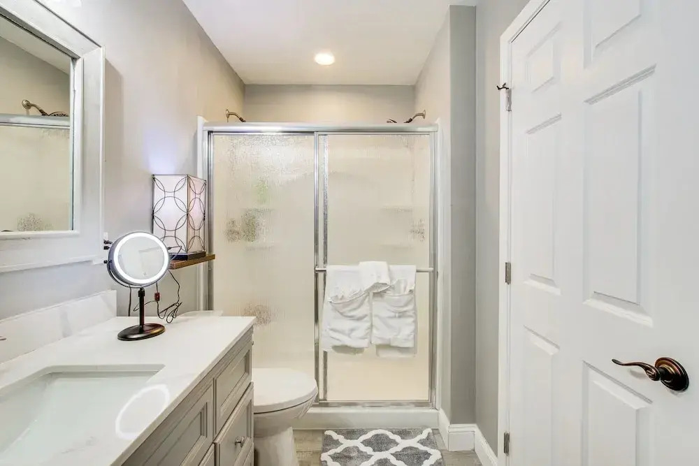 Charming Arlington Home w/ Hot Tub & Fenced Yard!