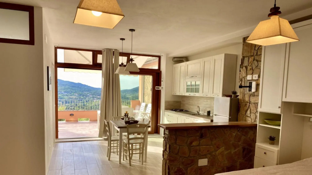 Lovely two-room apartment, newly opened, in a semi-detached villa in a panoramic position.-Villetta Zuccale 4