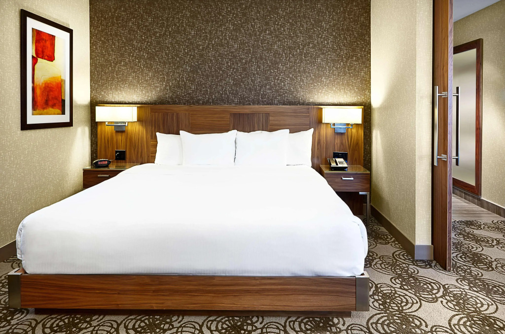 Ômage Hotel, Montreal Laval, a Tribute Portfolio Hotel