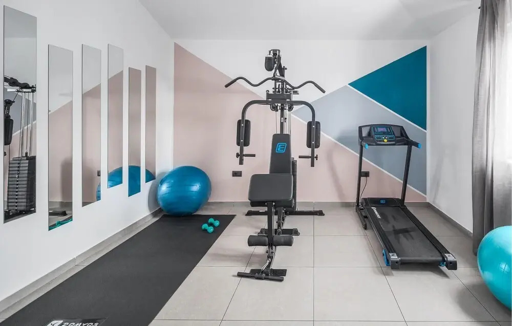 Amazing Home in Krnica With 4 Bedrooms, Wifi and Outdoor Swimming Pool