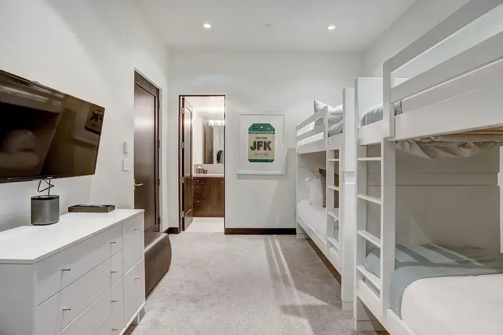Luxury Seclusion-stunning Mtn Views-access To Base Amenities 4 Bedroom Duplex