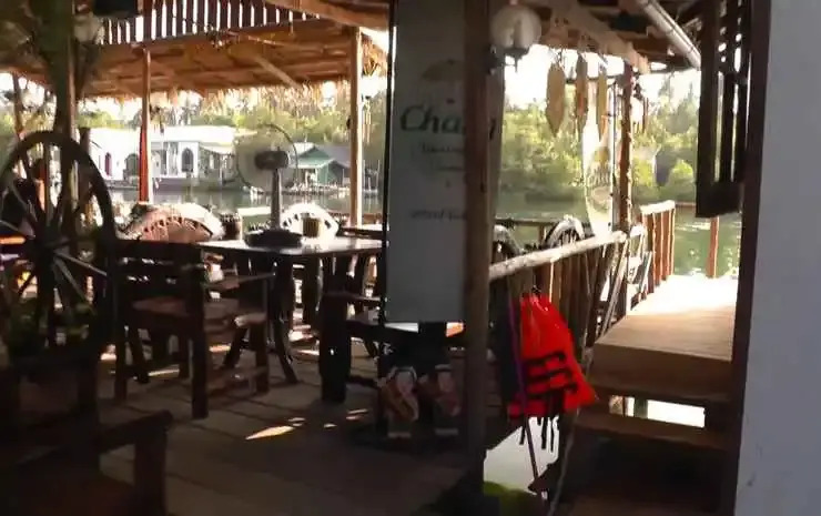 Moley's Resort