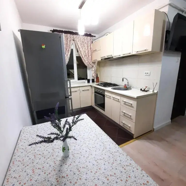 Apartament intr-o zona linistita din Piatra Neamt.