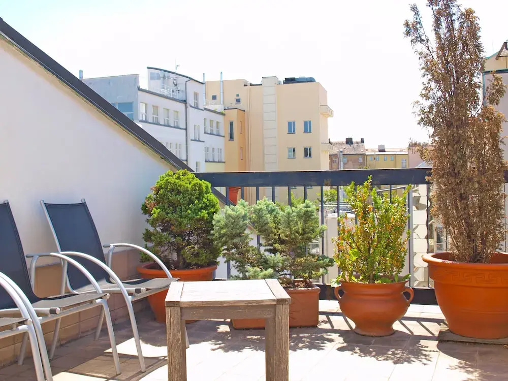 Emora Modern City Center Apartment